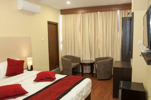Hotel Meridian Suite