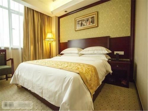 Vienna Hotel Dongguan Tangxia Lincun Square