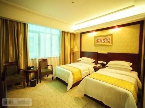 Vienna Hotel Dongguan Tangxia Lincun Square
