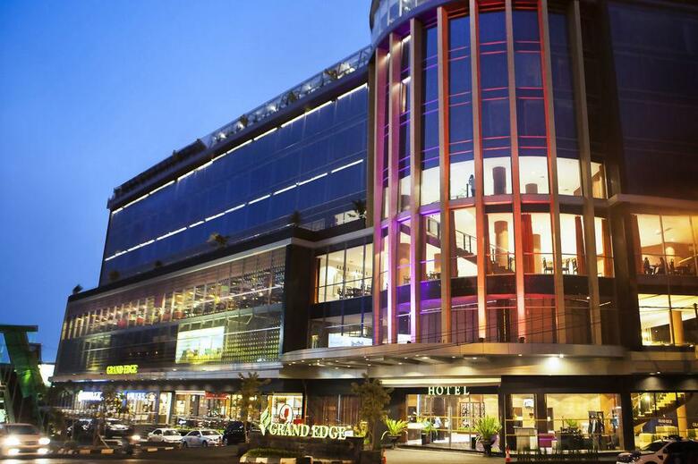 Grand Edge Hotel Semarang