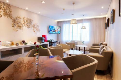 Gumaya Tower Hotel