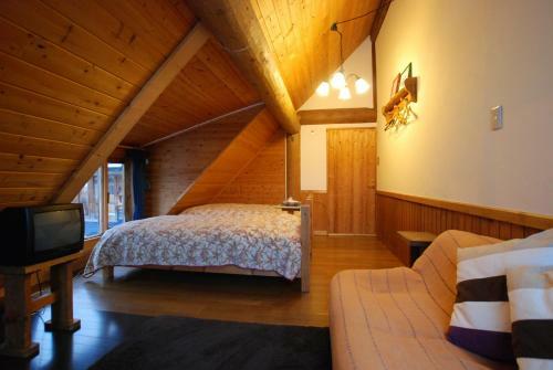 Lodge Pension Woody Note