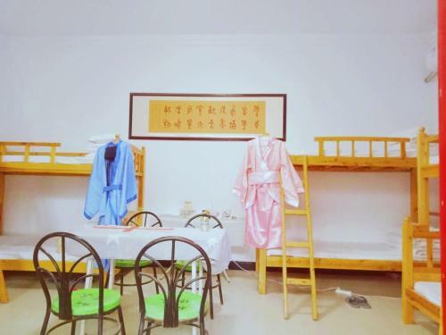 Dunhuang Han And Tang Dynasties Station Hostel