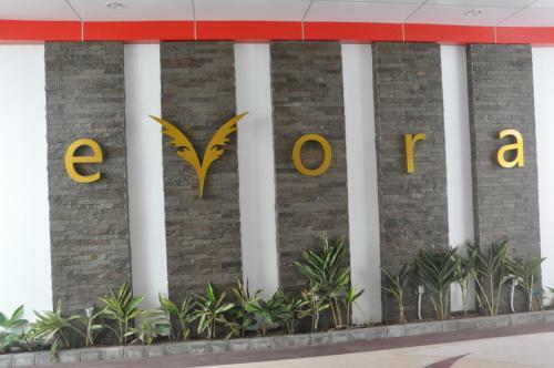 Evora Hotel Surabaya