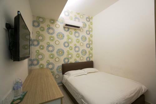Crystal Garden Hotel