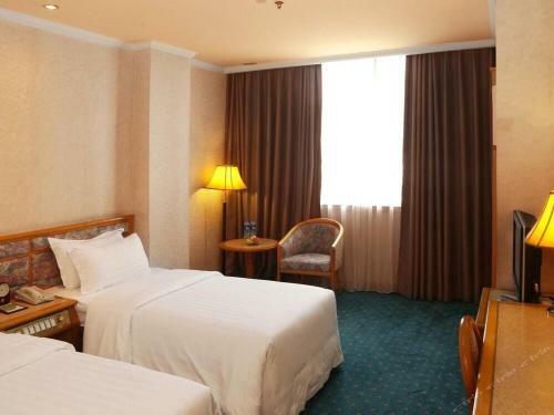 Golden City Hotel
