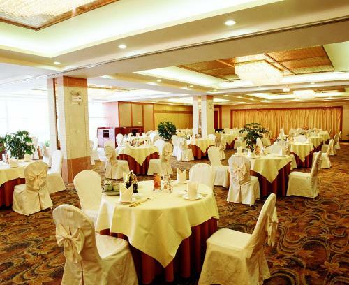 Golden City Hotel
