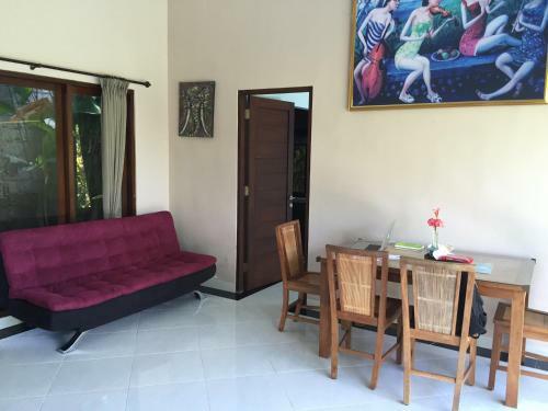 Ratna Villa