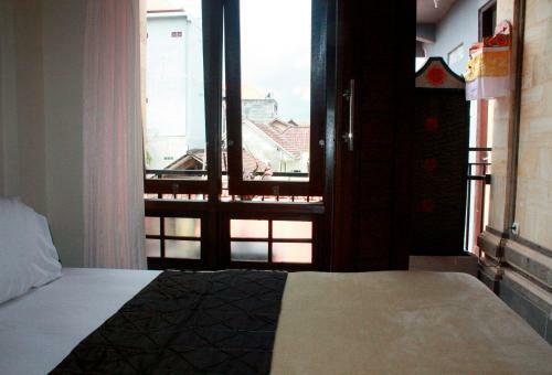 Hostal Corner Guest House
