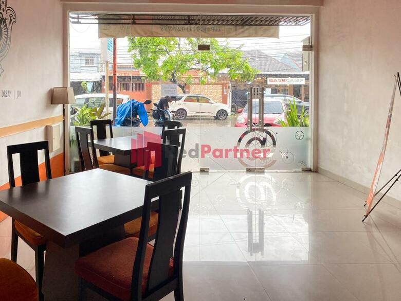 Bed & Breakfast Hotel Alpha Makassar