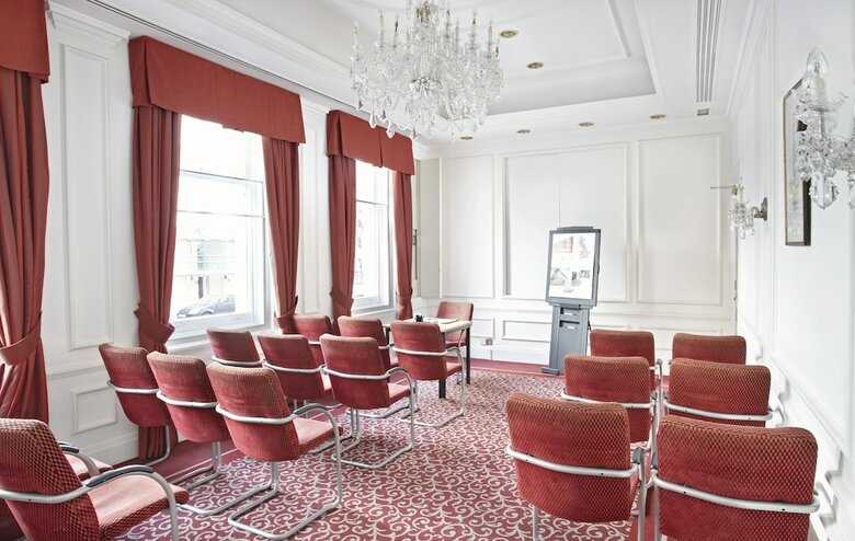 Hotel Thistle Hyde Park