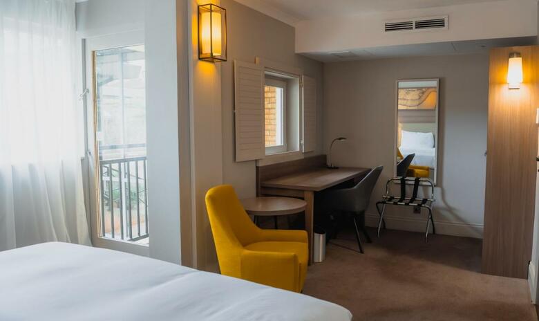 Hotel A&O London Docklands Riverside