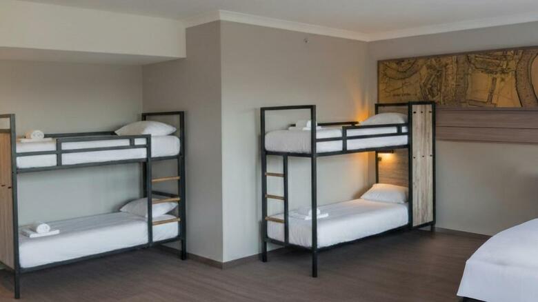 Hotel A&O London Docklands Riverside