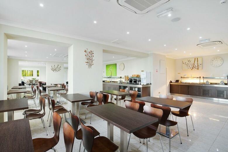 Hotel Bayswater Inn