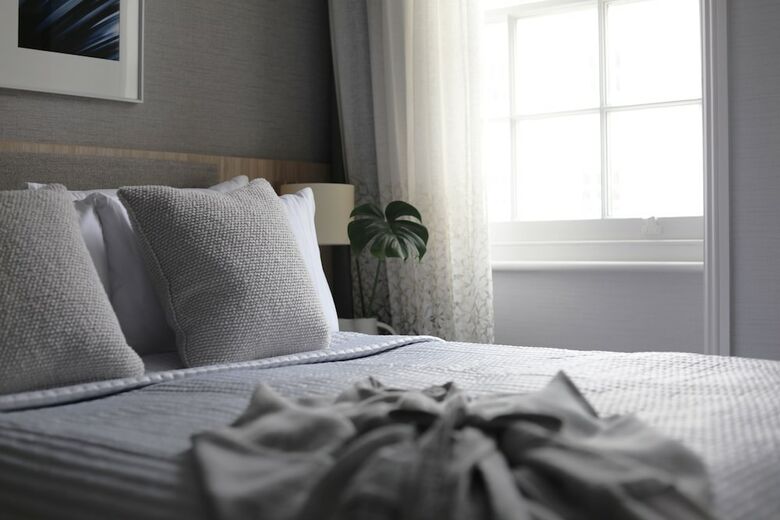 Hotel Inhabit