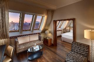 Radisson Blu Alcron Hotel
