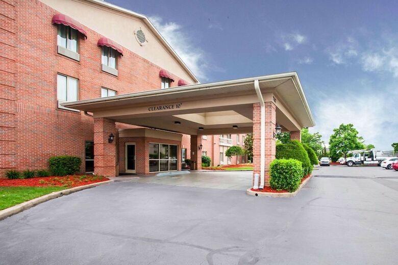 Hotel Comfort Inn & Suites
