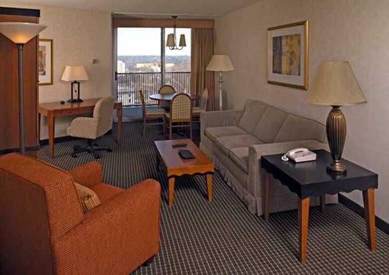 Hotel Embassy Suites Philadelphia - Center City