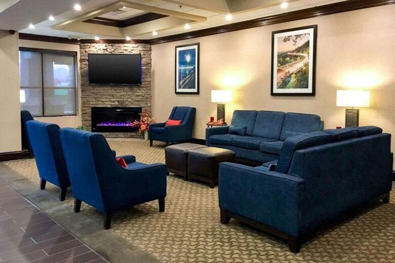 Hotel Comfort Suites