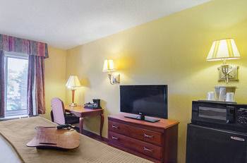 Hotel Quality Inn & Suites