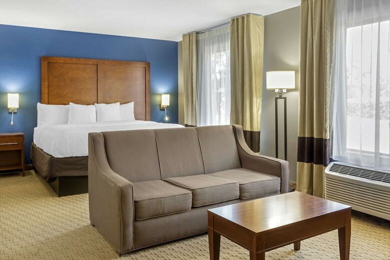 Hotel Comfort Inn