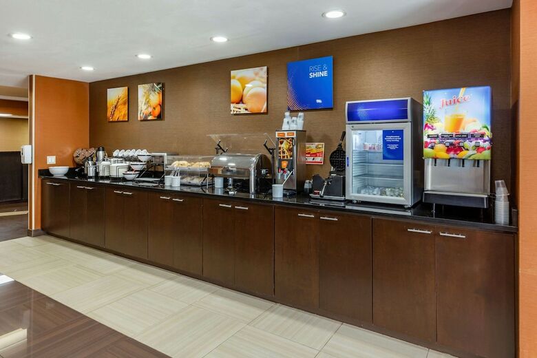 Hotel Comfort Inn