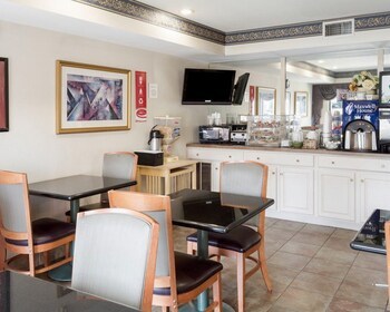 Hotel Econo Lodge (hopewell)