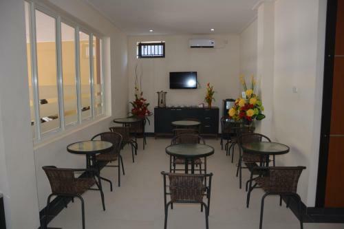 Hostal Lariss Guest House
