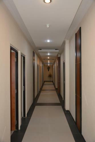 Hostal Lariss Guest House