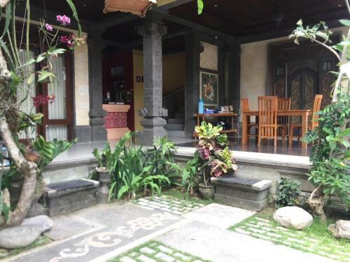 Cantik Homestay