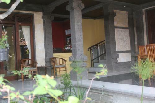 Cantik Homestay