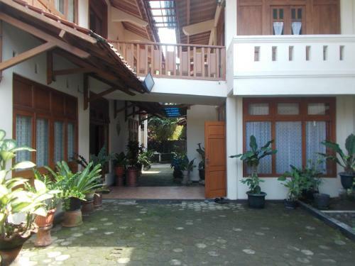 Omahe Winahyu Family Homestay