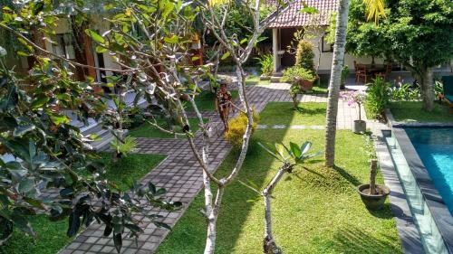 Hostal Nyoman Sandi Guest House