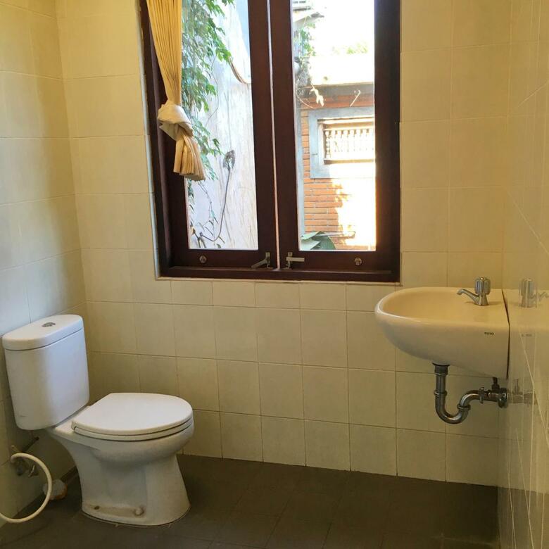 Hostal Merthayasa Bungalows