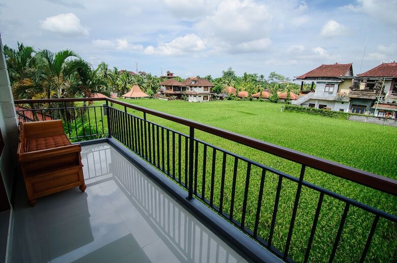 Hostal Puji Bungalow
