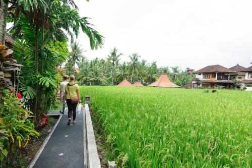 Hostal Puji Bungalow