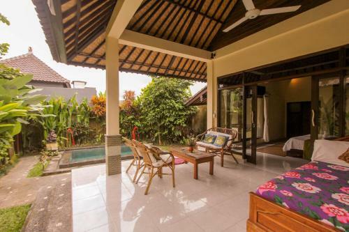 Jagi Villa