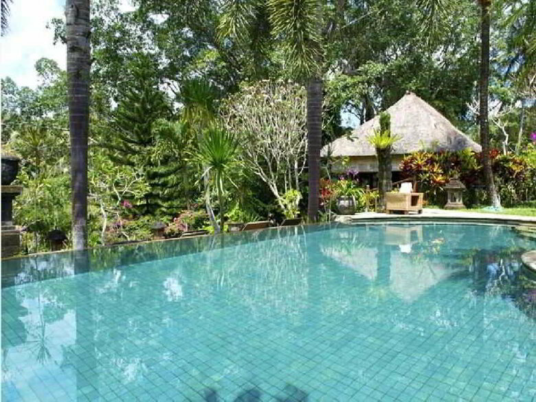 Hostal Hotel Bunga Permai