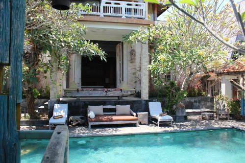Villa Uma Priyayi