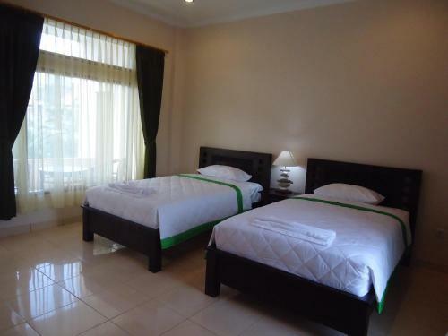 Hostal Brata Inn