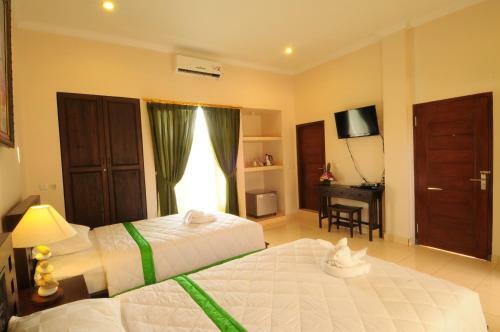 Hostal Brata Inn