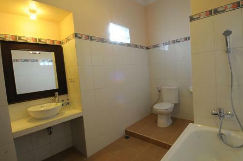 Hostal Brata Inn