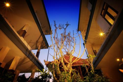 Hostal Brata Inn