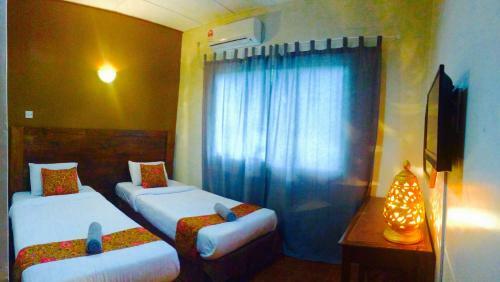 Hotel Pangkor Indah Beach Resort