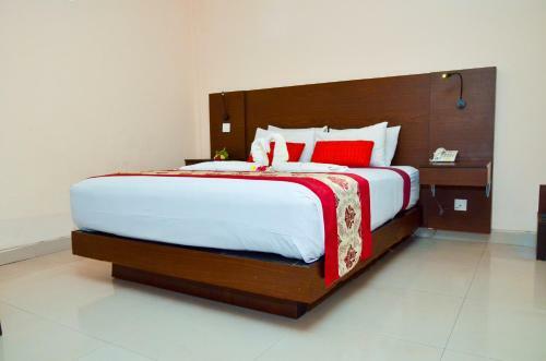 Indi Hotel