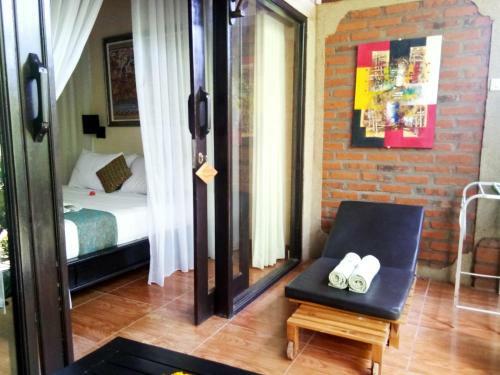 Hostal The Sari Bungalows