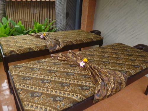 Hostal The Sari Bungalows