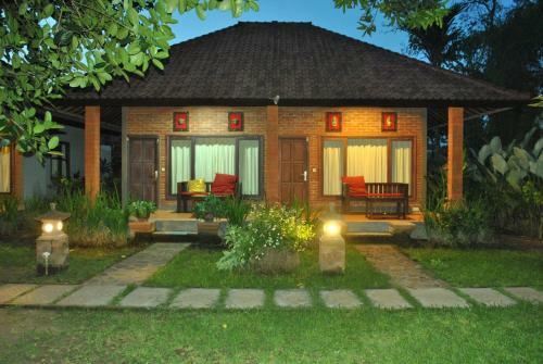 Hostal Badini Homestay Pemuteran Bali