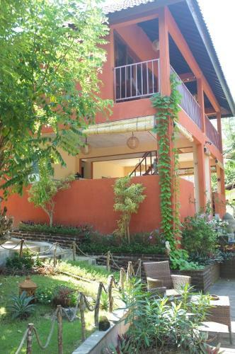 Villa Anjing 2