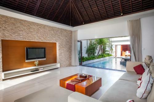Villa Illam